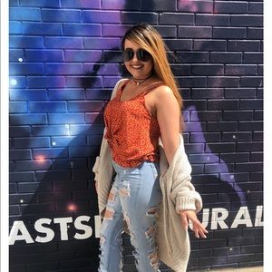 MEET YOUR POSHER/SELLER!